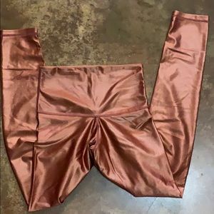 Gorgeous copper metallic legging.